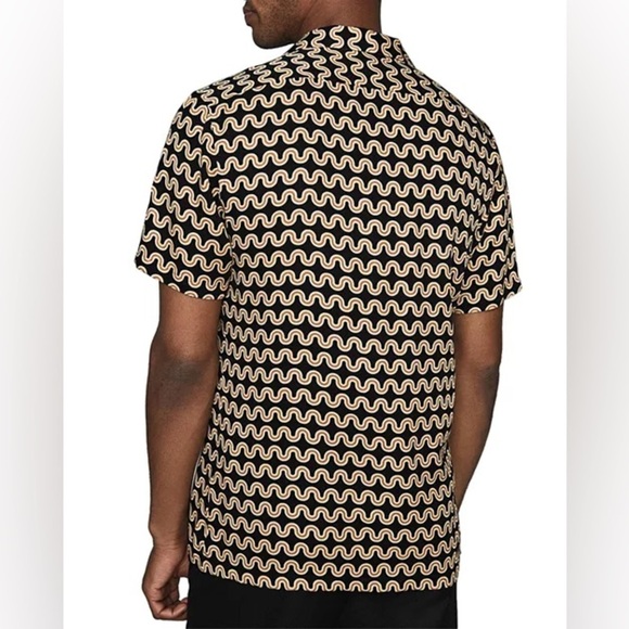 Black and Cream Patterned Men's Shirt - Picture 3 of 7